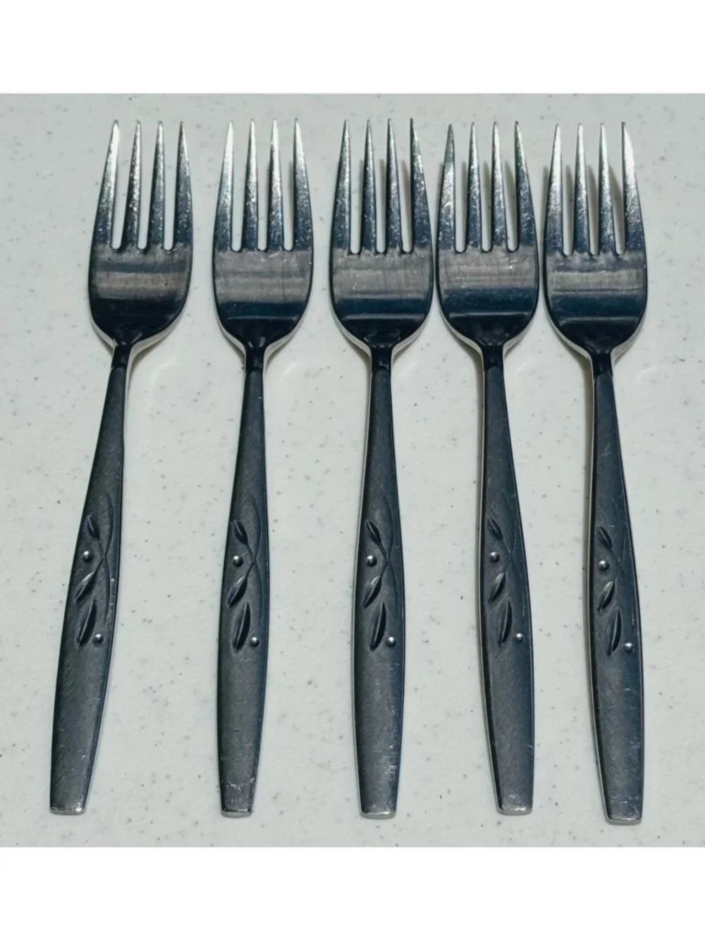 5 Oneida Heirloom Cube WILL O’ WISP Dinner Forks Stainless Steel